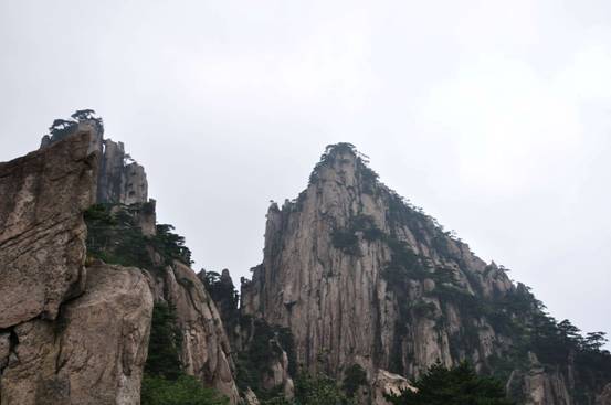 2012是新伤感男生网名:时光琥珀 